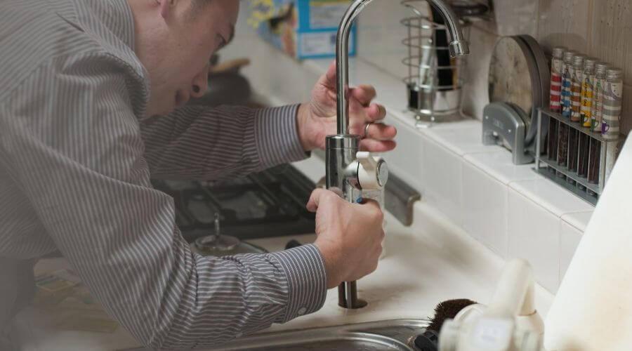 Local water heater installation in Tremont, IL